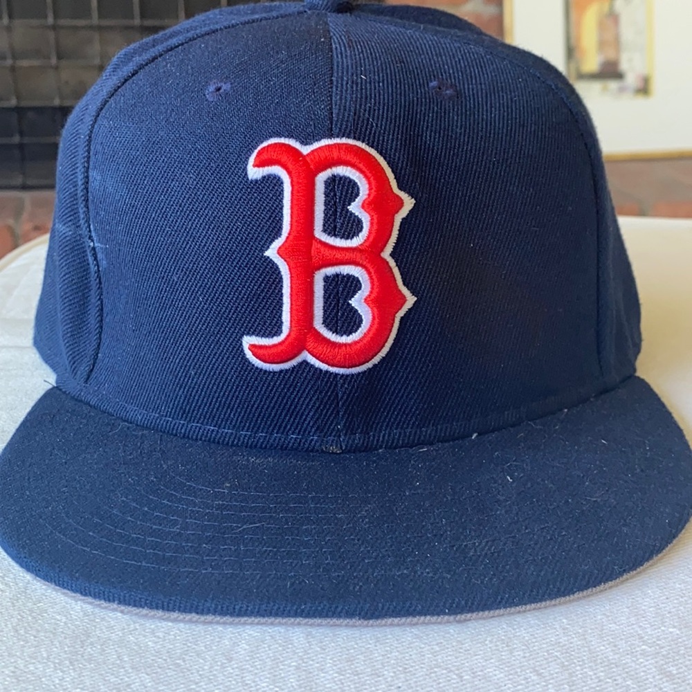 Boston Red Sox NewEra Authentic MLB Hat.  EUC.